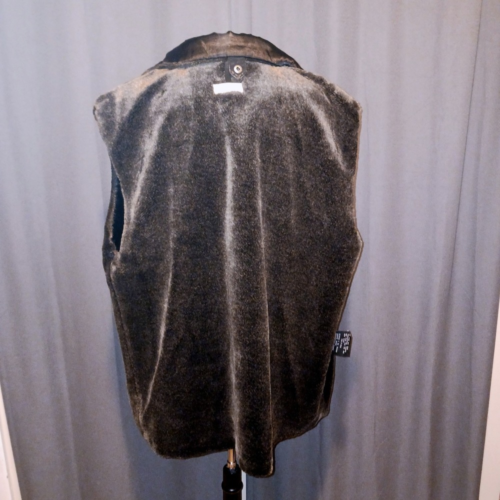 Barneys New York Reversible Faux Fur Satin Vest Dark Brown coat Lining